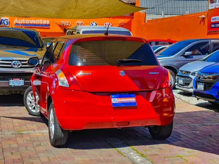 2015 Suzuki Swift — 4