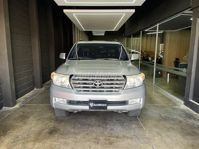 2011 Toyota Land Cruiser — 3
