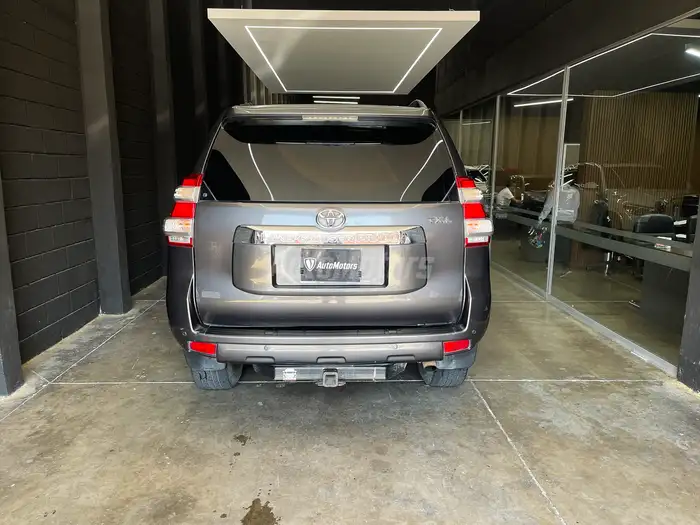 2012 Toyota Land Cruiser — 4