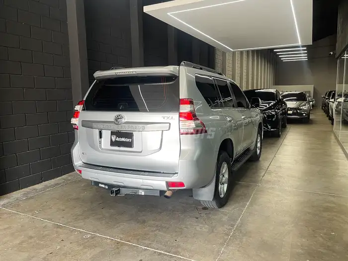 2018 Toyota Land Cruiser — 2