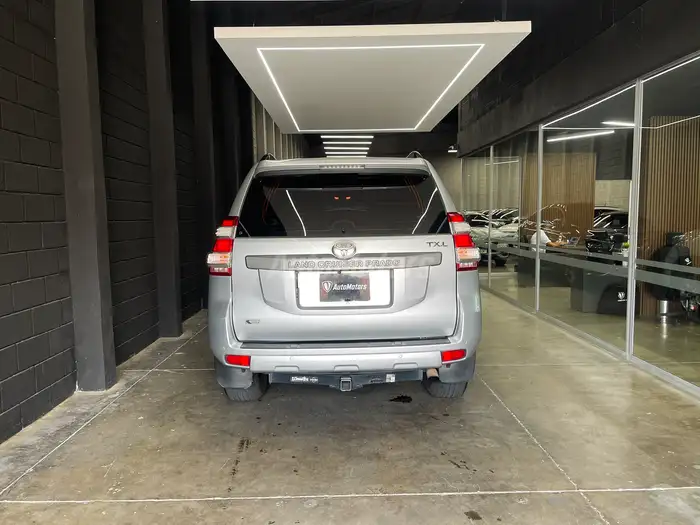 2018 Toyota Land Cruiser — 4