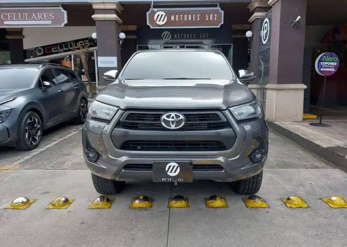 2022 Toyota Hilux — 2
