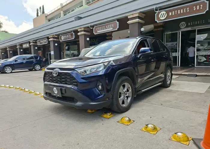 2023 Toyota RAV4 — 1