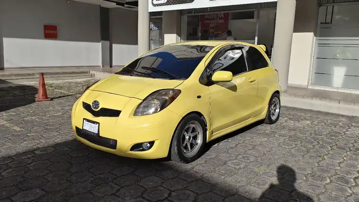 2010 Toyota Yaris — 2