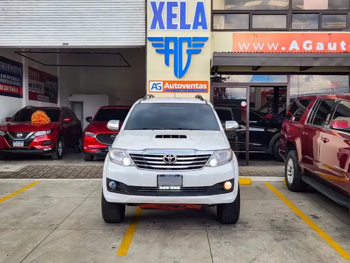 2008 Toyota Fortuner — 1