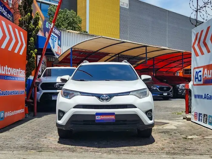 2016 Toyota RAV4 — 2