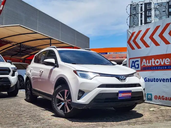 2016 Toyota RAV4 — 3