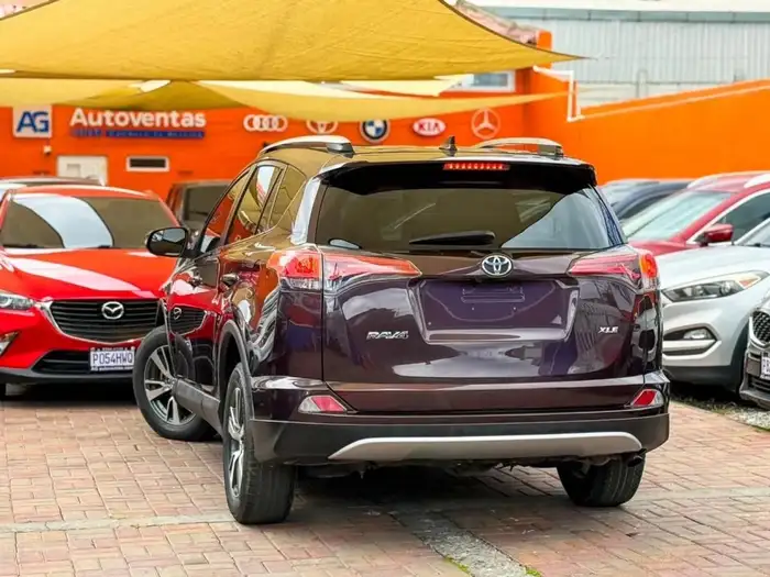 2016 Toyota RAV4 — 4