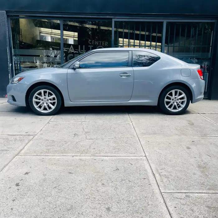 2011 Toyota Zelas — 3