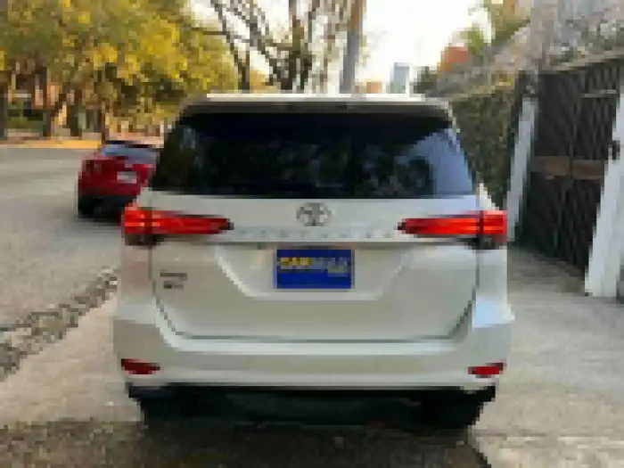 2023 Toyota Fortuner — 3