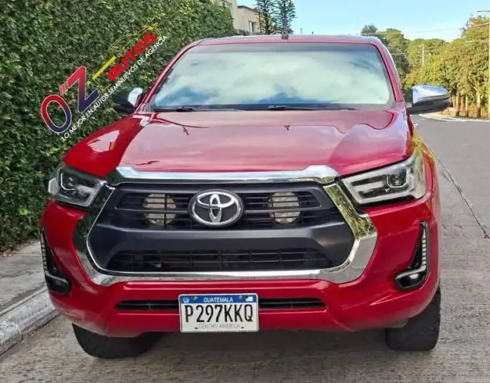 2024 Toyota Hilux — 3