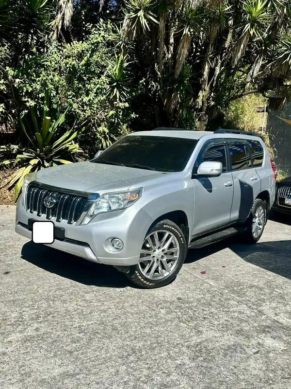 2016 Toyota Land Cruiser Prado — 1