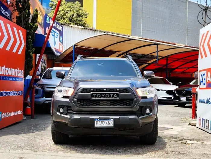 2020 Toyota Tacoma — 2