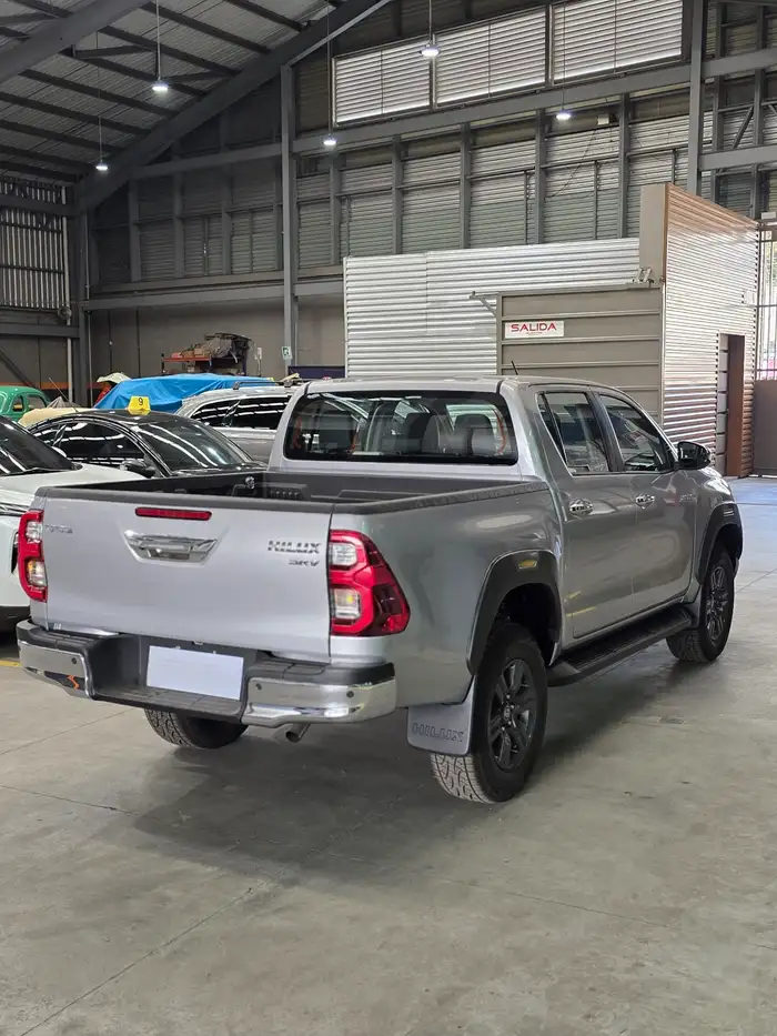 2026 Toyota Hilux — 3