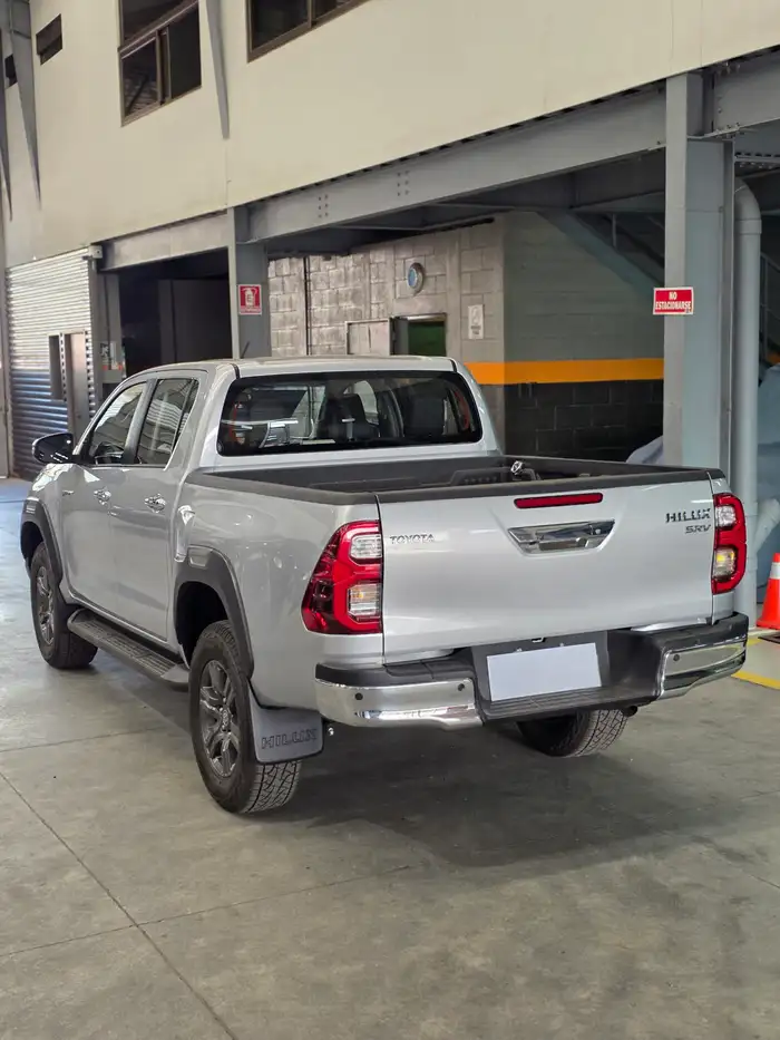2026 Toyota Hilux — 4