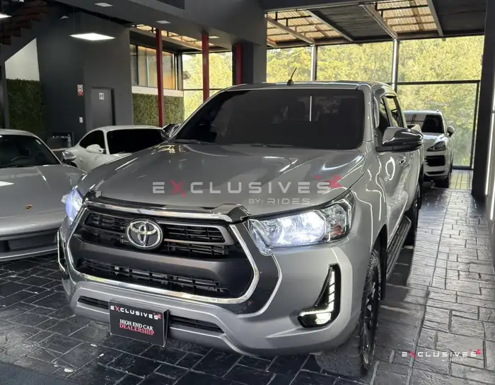 2022 Toyota Hilux — 3