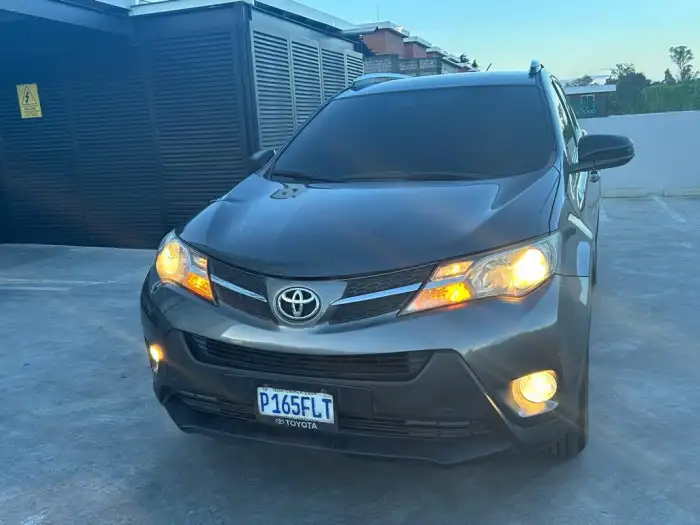 2014 Toyota RAV4 — 2