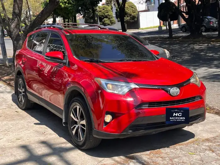 2017 Toyota RAV4 — 1