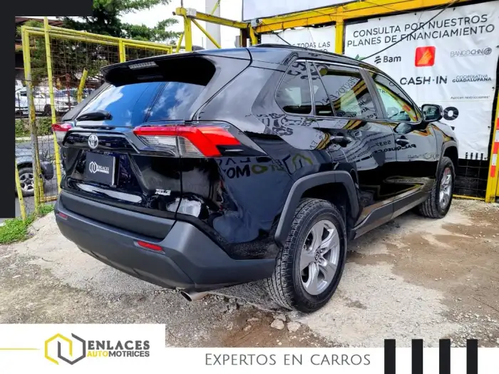 2022 Toyota RAV4 — 2