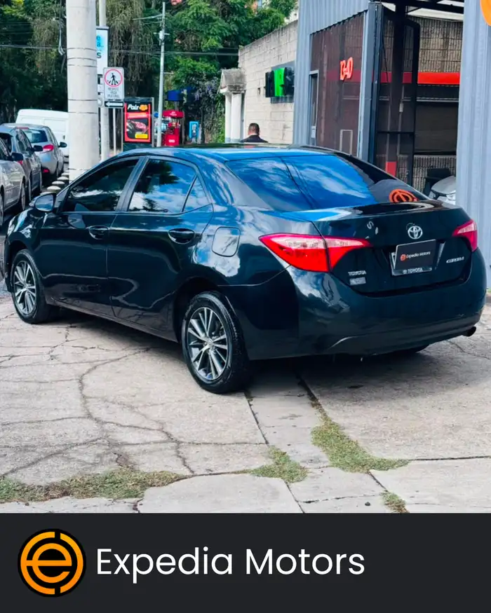 2017 Toyota Corolla — 3