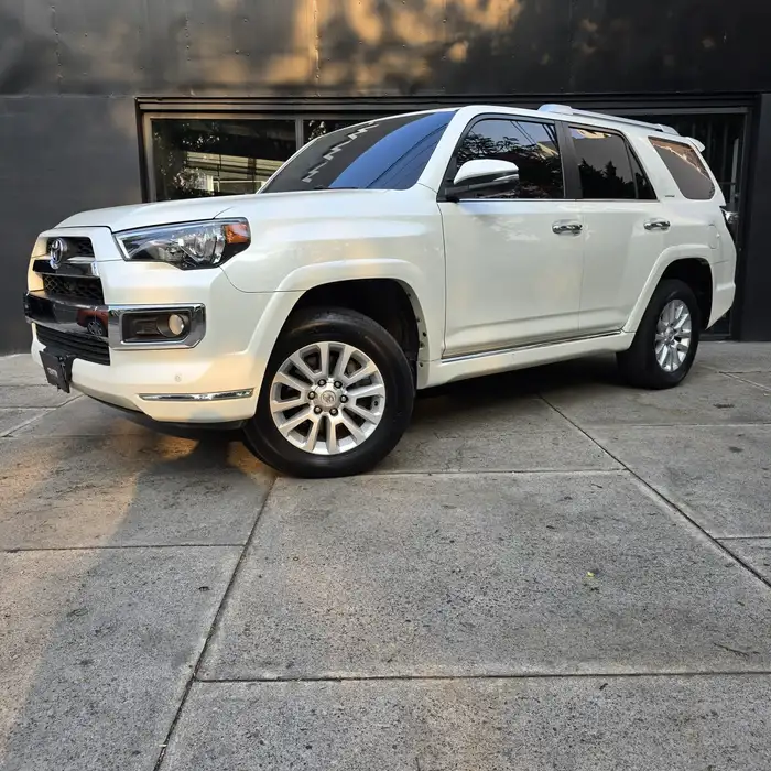 2014 Toyota 4Runner — 1