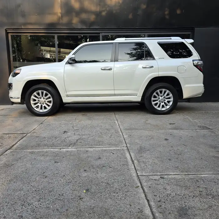 2014 Toyota 4Runner — 3