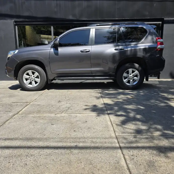 2014 Toyota Land Cruiser — 3
