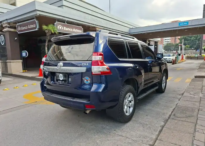 2016 Toyota Land Cruiser — 4