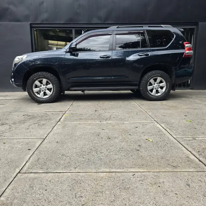 2016 Toyota Land Cruiser — 3