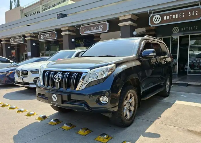 2016 Toyota Land Cruiser — 1