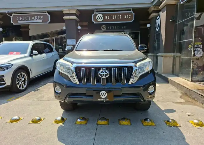 2016 Toyota Land Cruiser — 2