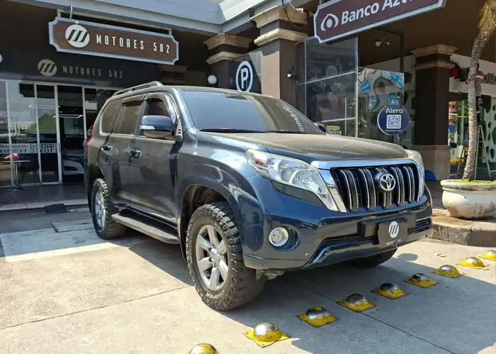 2016 Toyota Land Cruiser — 3
