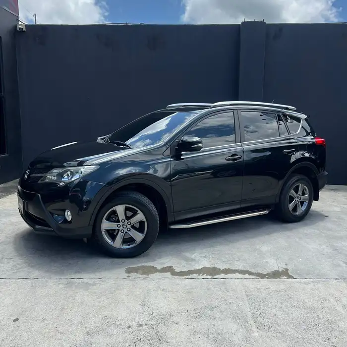2016 Toyota RAV4 — 1