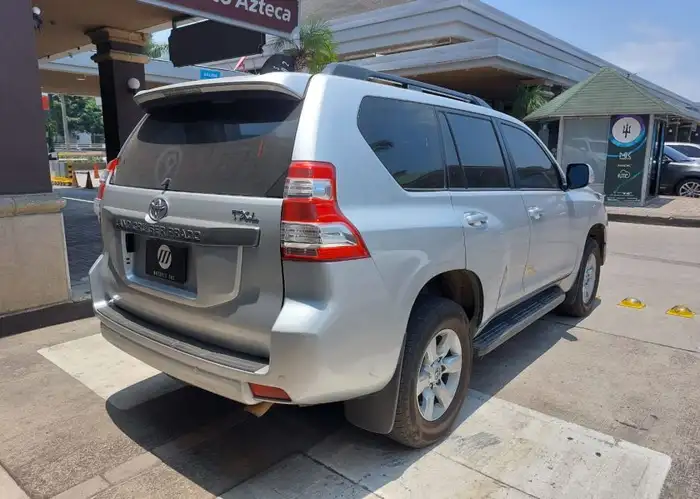 2017 Toyota Land Cruiser — 3