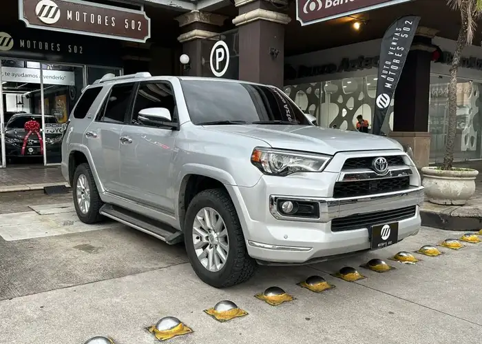 2018 Toyota 4Runner — 4