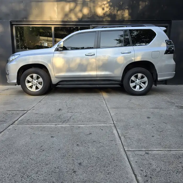 2020 Toyota Land Cruiser — 3