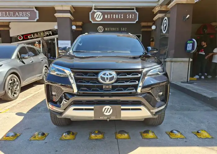 2023 Toyota Fortuner — 2