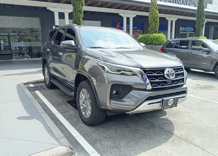 2024 Toyota Fortuner — 3