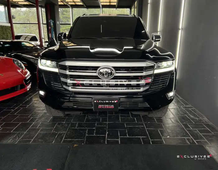 2024 Toyota Land Cruiser — 2