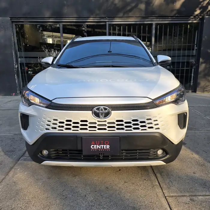 2025 Toyota Corolla — 2