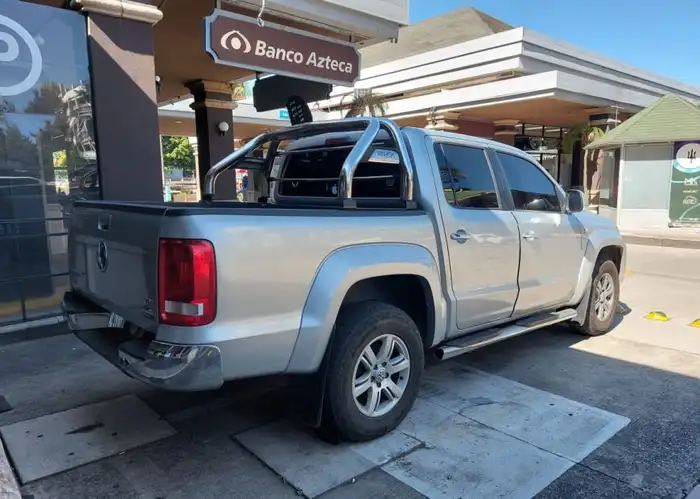 2012 Volkswagen Amarok — 4