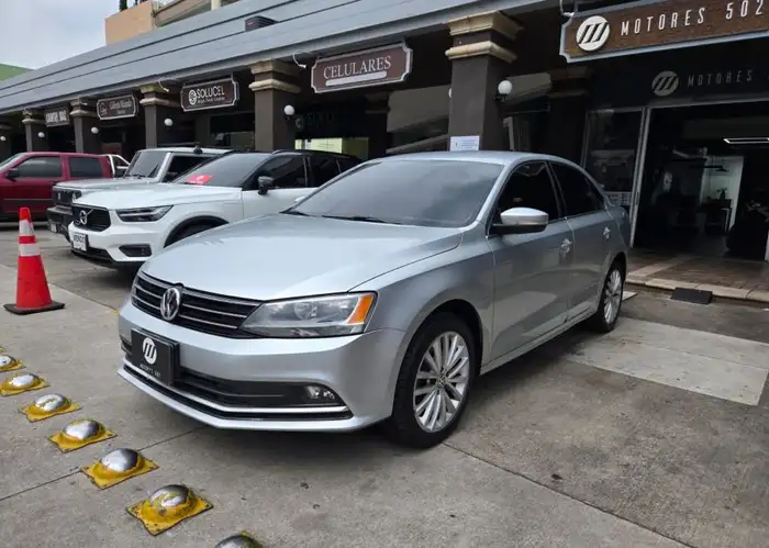 2015 Volkswagen JETTA — 1