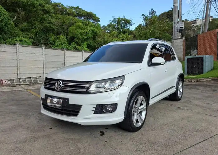 2016 Volkswagen Tiguan — 1