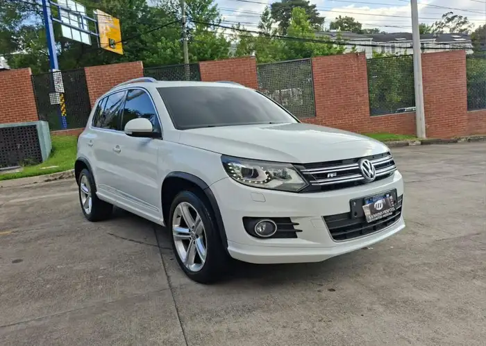 2016 Volkswagen Tiguan — 3