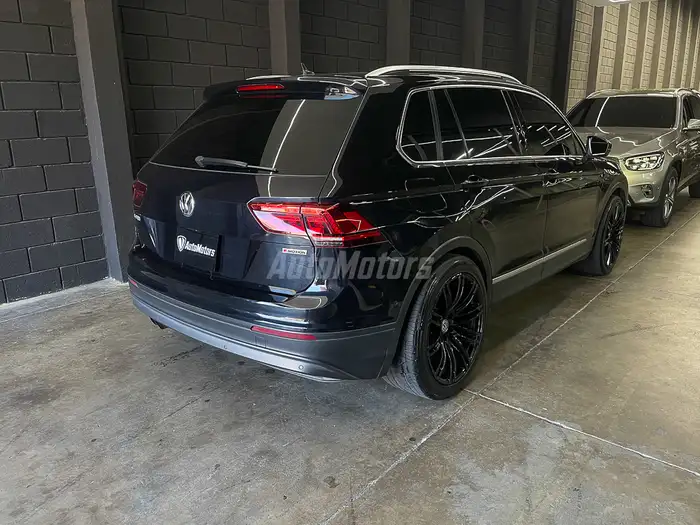 2018 Volkswagen Tiguan — 3