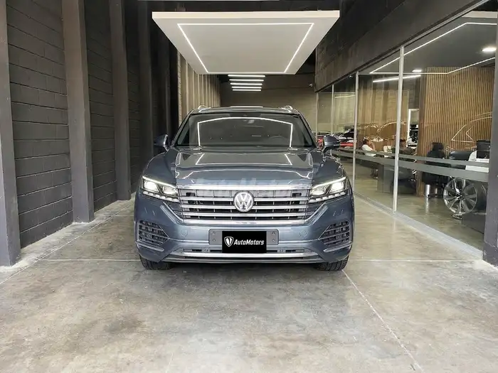 2020 Volkswagen TOUAREG — 3