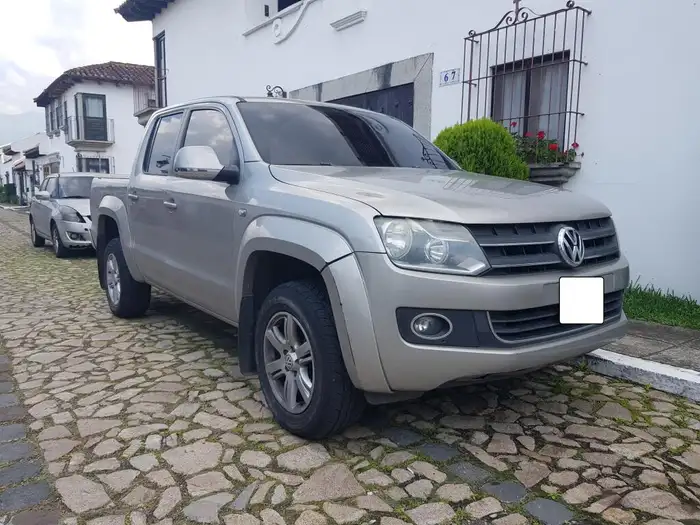 2013 Volkswagen Amarok Highline — 1