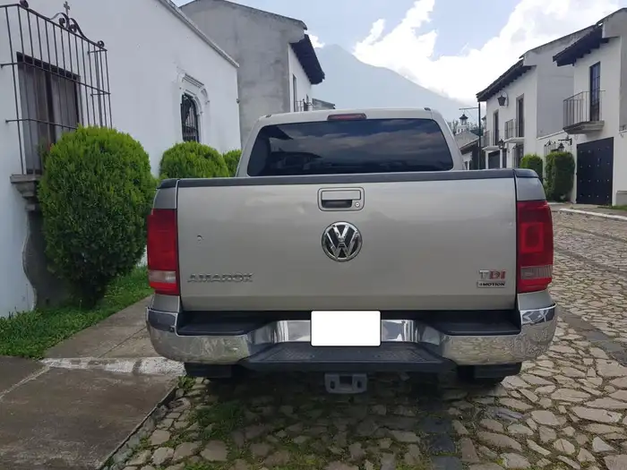 2013 Volkswagen Amarok Highline — 3