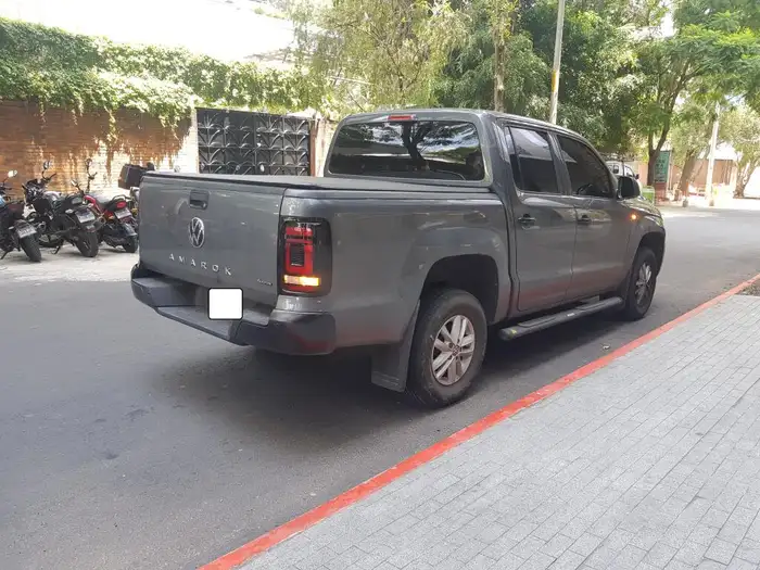 2025 Volkswagen Amarok Trendline — 3