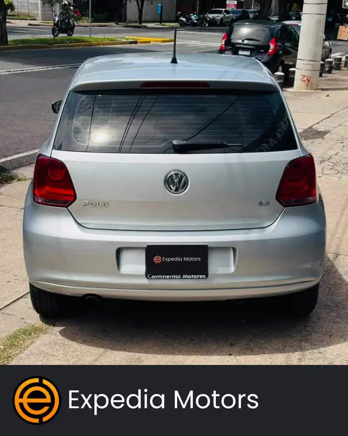 2014 Volkswagen POLO — 3